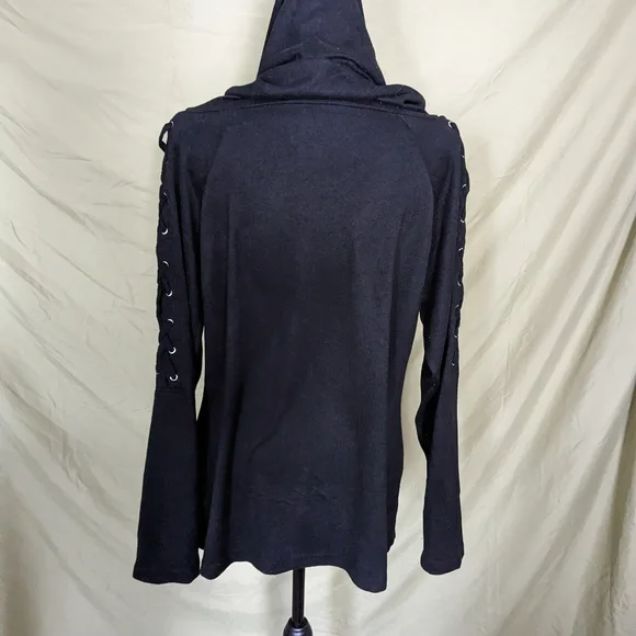 Grommet sweater with cowl neck hood - Picture 4 of 5